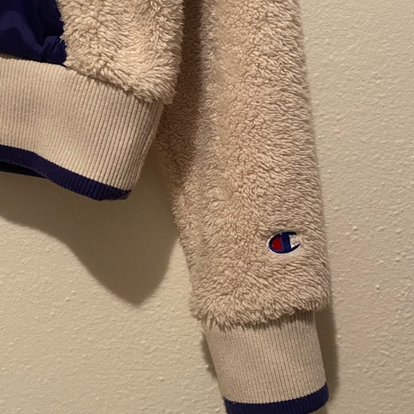 Champion Faux Fur Hoodie with 3/4 Zipper - Picture 4 of 5